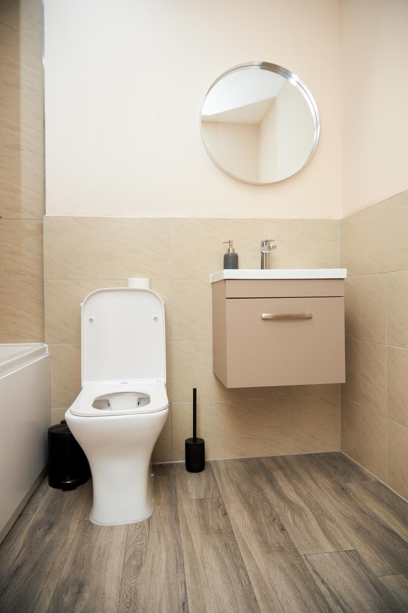 Deluxe And Cozy Two Bedroom With 1 Bathroom And Open Balcony Manchester Exterior foto