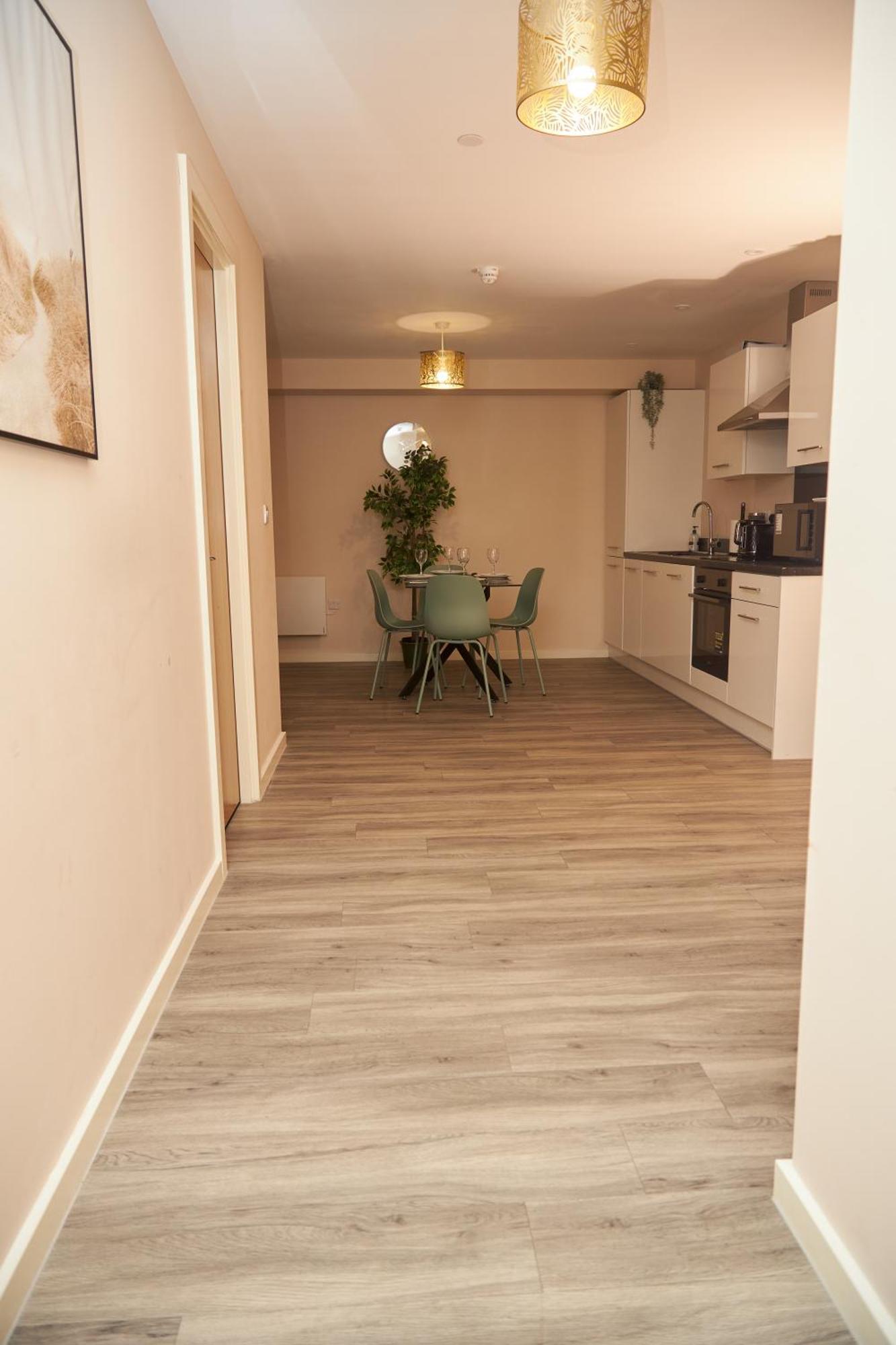 Deluxe And Cozy Two Bedroom With 1 Bathroom And Open Balcony Manchester Exterior foto
